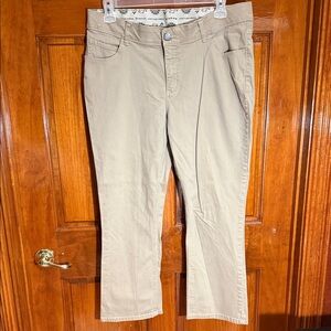 Riders by Lee Beige Straight Comfort no gap Waistband Pants
